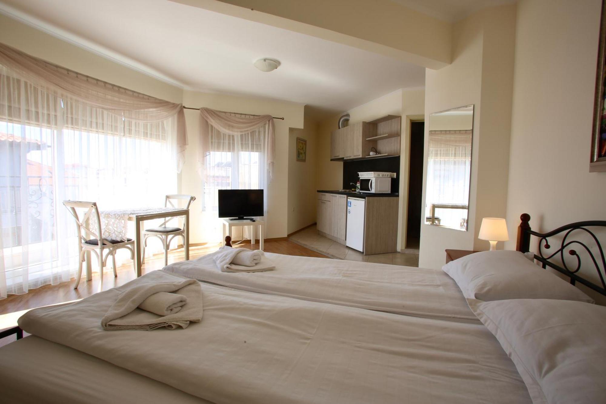 רבדה Villa Livia Boutique Apartments מראה חיצוני תמונה