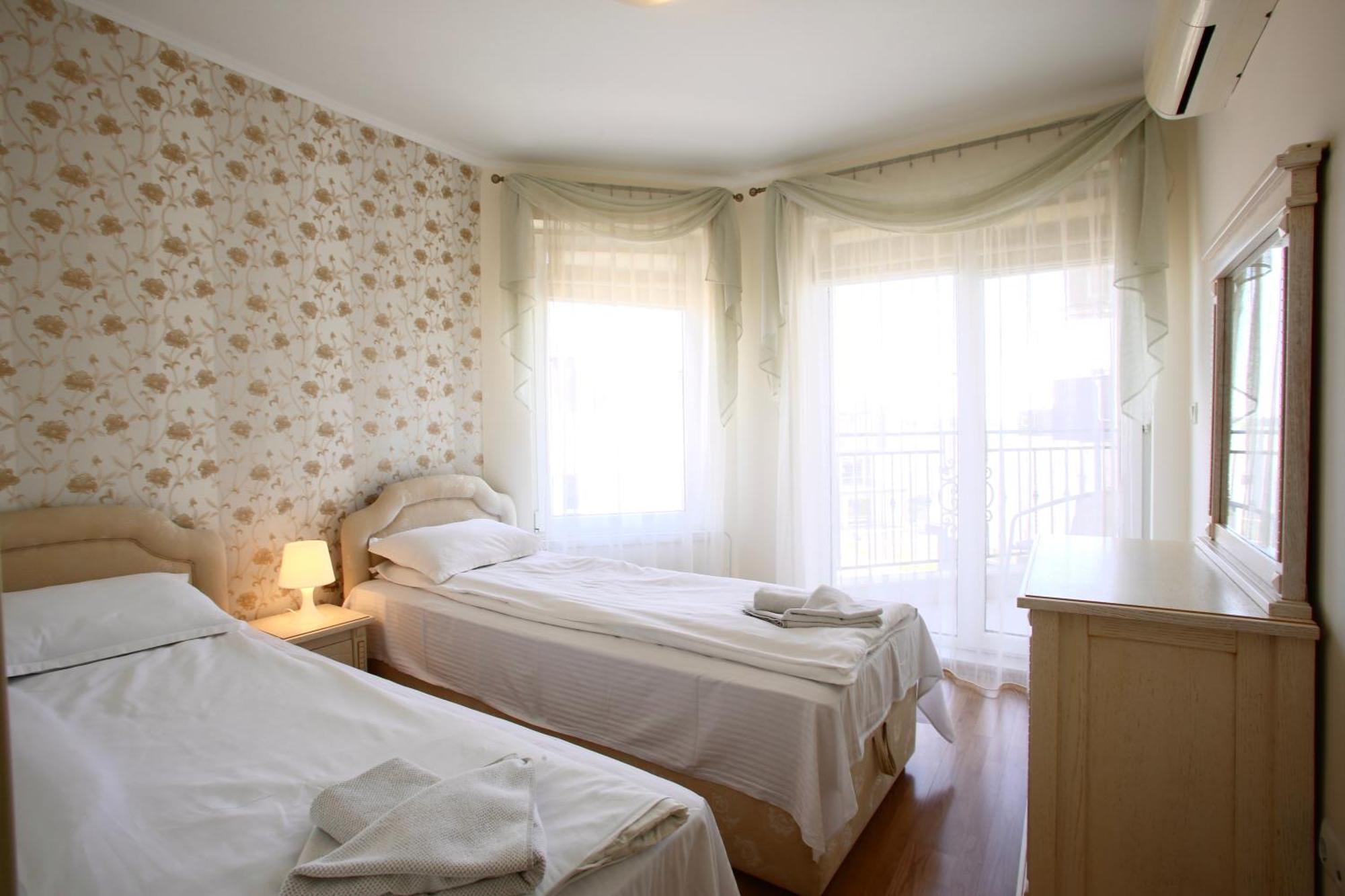 רבדה Villa Livia Boutique Apartments מראה חיצוני תמונה